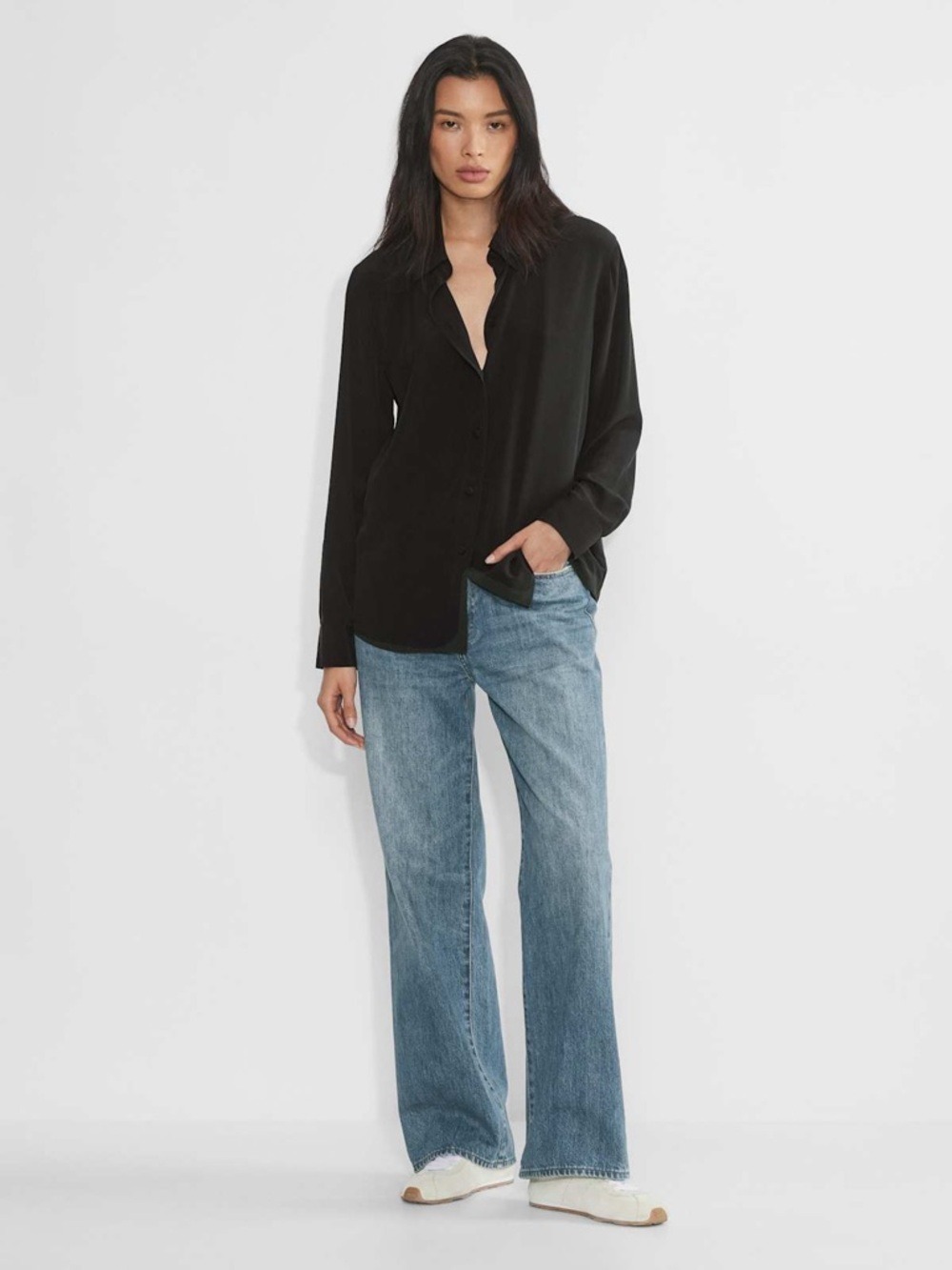 Aritzia Babaton 100% Silk Black Long-Sleeve V-Neck Silk-Blend Blouse Button Up
